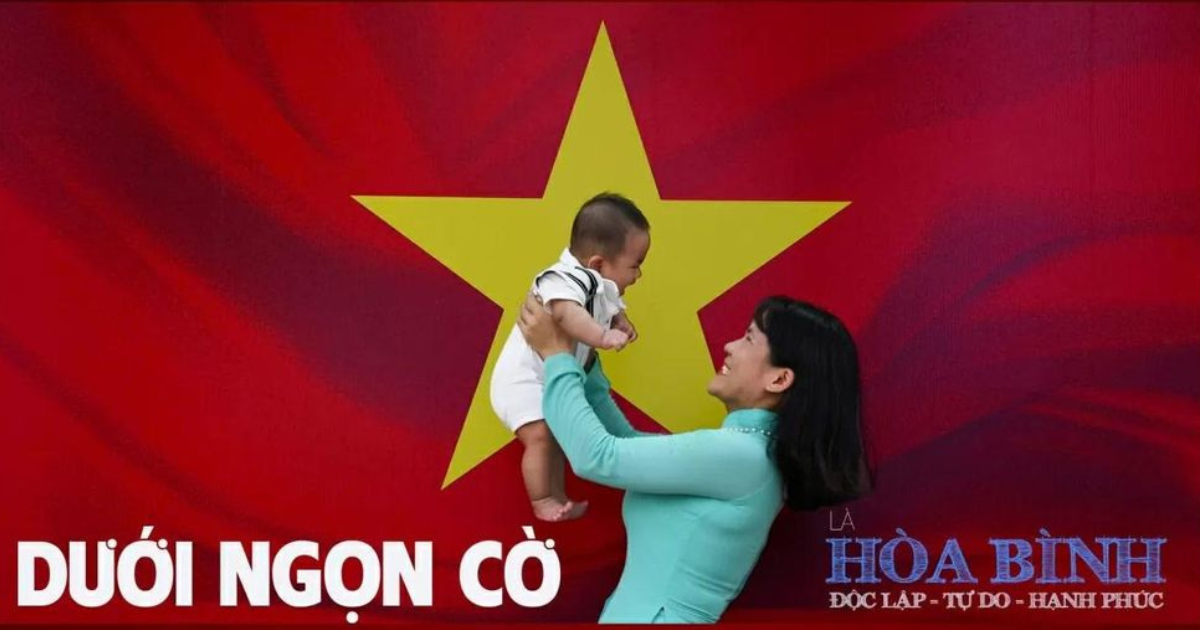 Dưới ngọn cờ